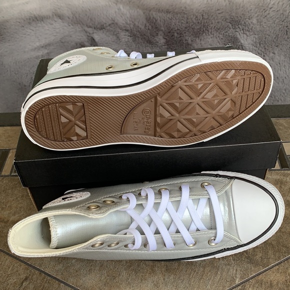 CONVERSE CTAS HI SILVER/WHITE/BLACK WMNS - Picture 8 of 16